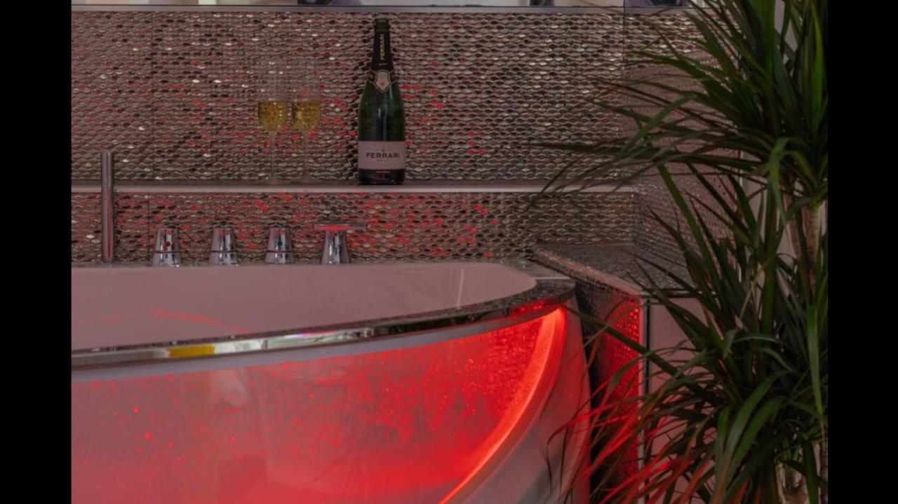 Governo Vecchio Guesthouse Navona ローマ エクステリア 写真